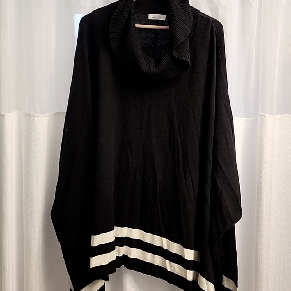 Calvin Klein Sweater Blanket Ponco